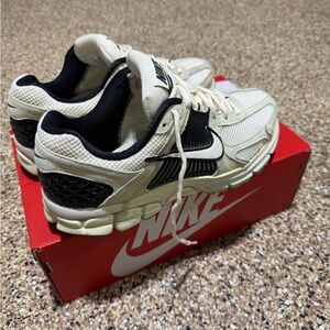 Nike Voomero Mens Size 7.5